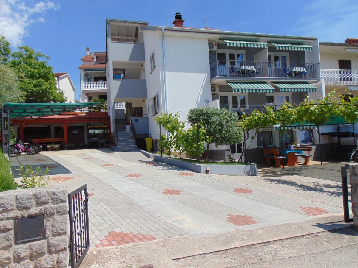 Apartments Marija Malinska Exterior foto